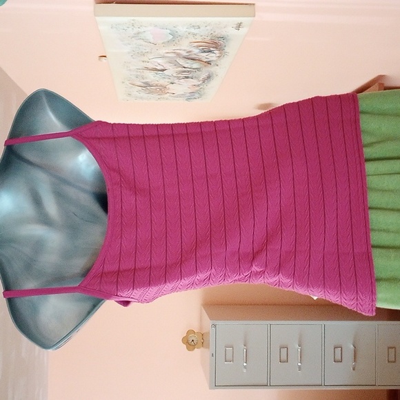 Pink Stretchy Tank Size M (Like New - Well Made) - Picture 5 of 8